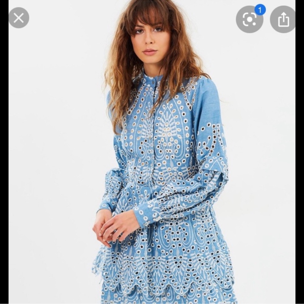 Elliatt Blue and White Long Sleeve Dress